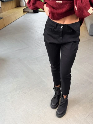 Spodnie Czarne Mom Fit ClothStore