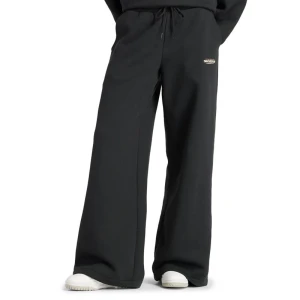 Spodnie damskie New Balance WP53903BK - czarne