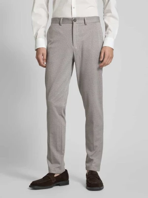 Spodnie do garnituru o kroju regular fit z lamowanymi kieszeniami z tyłu model ‘liam’ Matinique