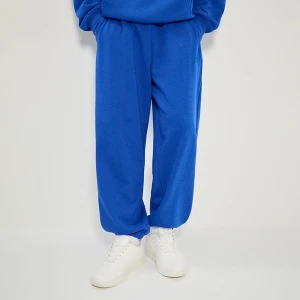 Spodnie dresowe baggy z haftem granatowe House