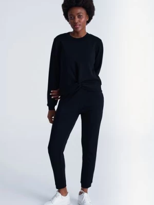 Spodnie dresowe damskie czarne Greenpoint