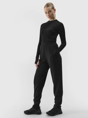 Spodnie dresowe joggery z dodatkiem modalu damskie - czarne 4F