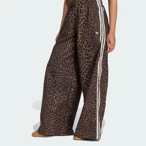 Spodnie dresowe Leopard Firebird Oversized Adidas