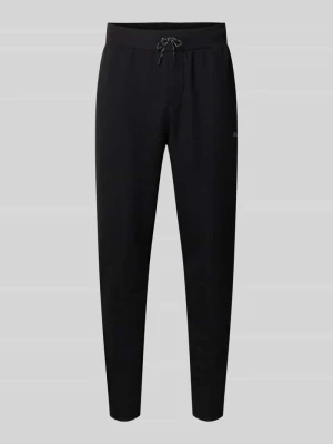 Spodnie dresowe o kroju regular fit z dodatkiem lyocellu Puma Czarny