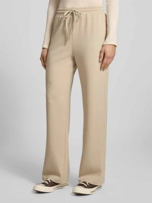 Spodnie dresowe o kroju regular fit z dodatkiem wiskozy model 'TALIA' Pieces