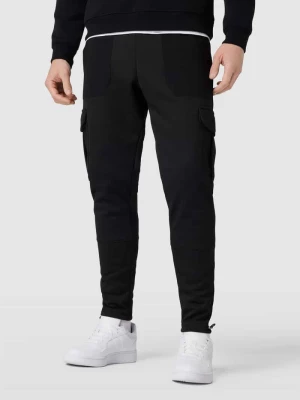 Spodnie dresowe o kroju regular fit z kieszeniami cargo Balr.