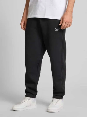Spodnie dresowe o kroju regular fit z wyhaftowanym logo model ‘Signature’ Karl Kani