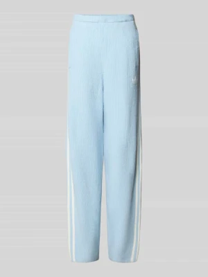 Spodnie dresowe o kroju relaxed fit z dodatkiem wełny adidas Originals Jasnoniebieski