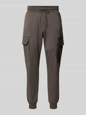 Spodnie dresowe o kroju slim fit z kieszeniami cargo Antony Morato