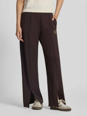 Spodnie dresowe o kroju straight fit z elastycznej mieszanki wiskozy Armani Exchange Ciemnobrązowy