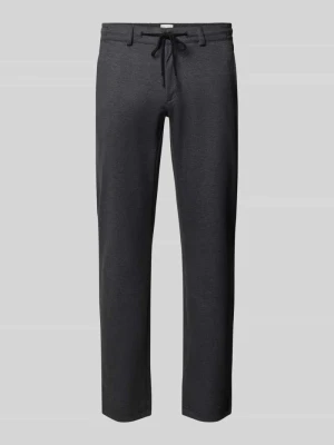 Spodnie dresowe o kroju tapered fit z dodatkiem wiskozy model 'Phil' BRAX Czarny