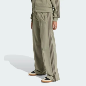 SPODNIE DRESOWE O LUŹNYM KROJU FIREBIRD Adidas zielony