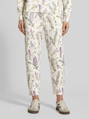 Spodnie dresowe o skróconym kroju regular fit z mieszanki wiskozy Christian Berg Woman