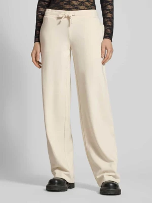 Spodnie dresowe o szerokim kroju z dodatkiem wiskozy Review