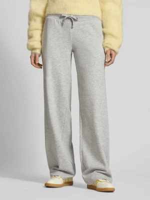 Spodnie dresowe o szerokim kroju z dodatkiem wiskozy Review