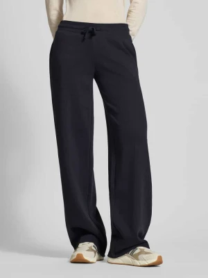 Spodnie dresowe o szerokim kroju z dodatkiem wiskozy Review