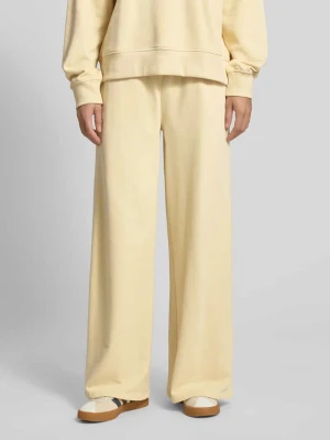 Spodnie dresowe o szerokim kroju z elastycznym pasem Gina Tricot