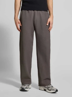 Spodnie dresowe prążkowane z elastycznym pasem REVIEW