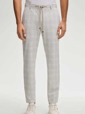 Spodnie dresowe Sake w kolorze beżowym ze wzorem Joop