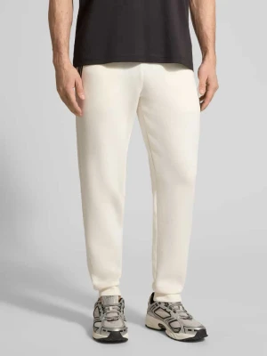 Spodnie dresowe z dodatkiem wiskozy model ‘TRAIN PREMIUM SHIELD’ EA7 Emporio Armani