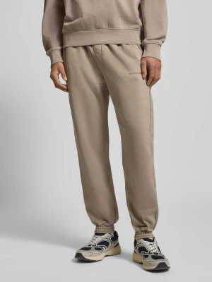 Spodnie dresowe z elastycznym ściągaczem Pegador