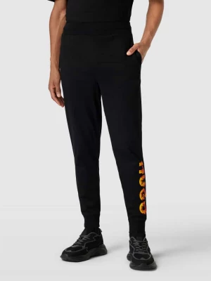 Spodnie dresowe z wyhaftowanym motywem z logo model ‘Flames’ HUGO