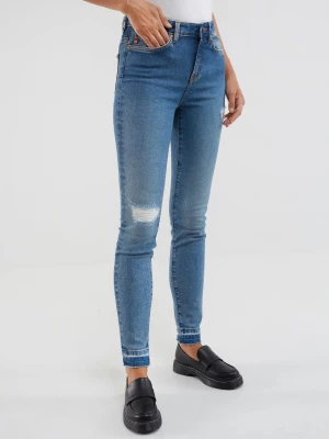 Spodnie jeans damskie z przetarciami Adela 483 BIG STAR