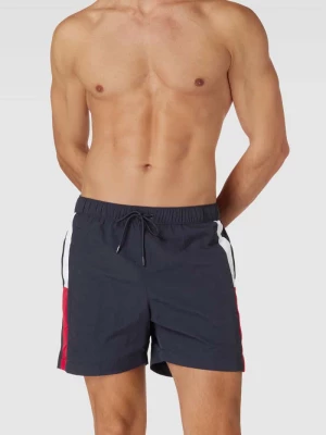 Spodnie kąpielowe z paskami w kontrastowym kolorze Tommy Hilfiger