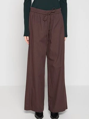 Spodnie materiałowe 2nd Day