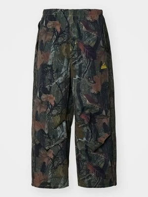Spodnie materiałowe adidas Originals