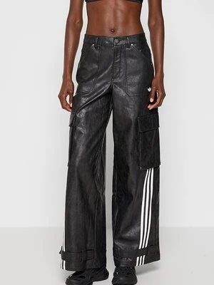 Spodnie materiałowe adidas Originals