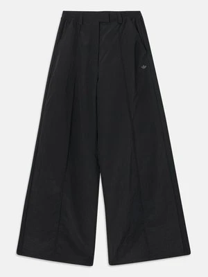 Spodnie materiałowe adidas Originals czarny