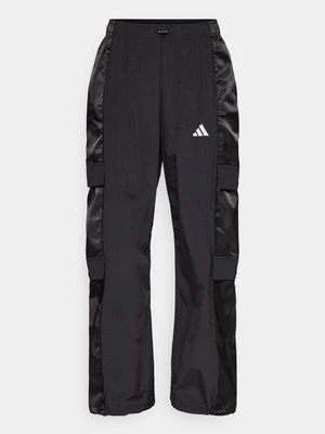 Spodnie materiałowe adidas Sportswear