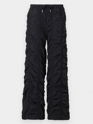 Spodnie materiałowe alpha industries