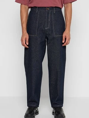 Spodnie materiałowe Armani Exchange