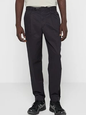 Spodnie materiałowe Armani Exchange