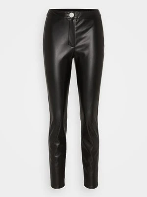 Spodnie materiałowe Armani Exchange