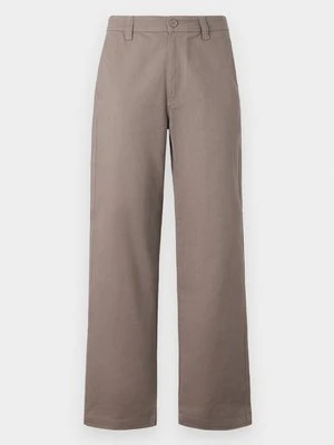 Spodnie materiałowe Armani Exchange