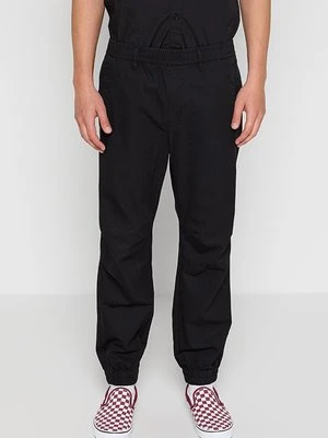 Spodnie materiałowe Armani Exchange