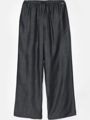 Spodnie materiałowe Armani Exchange niebieski denim