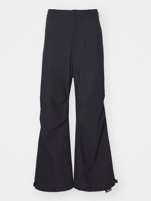 Spodnie materiałowe ASPESI