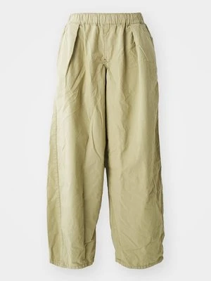 Spodnie materiałowe BDG Urban Outfitters