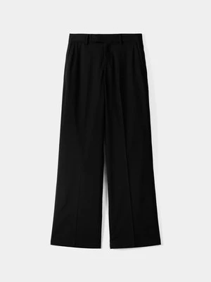 Zdjęcie produktu Spodnie materiałowe Bershka czarny