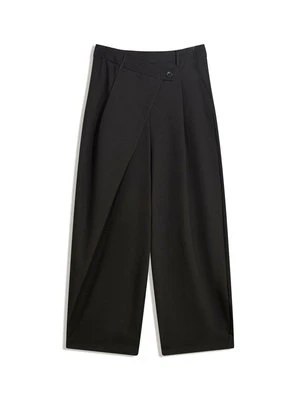 Spodnie materiałowe Bershka czarny
