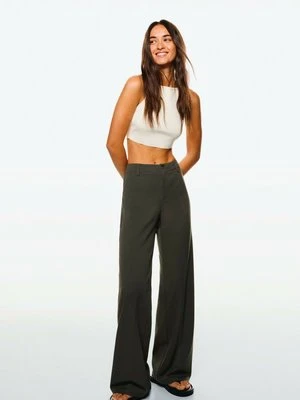 Spodnie materiałowe Bershka khaki