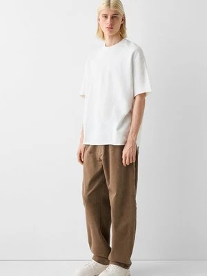 Spodnie materiałowe Bershka wielbłądzi