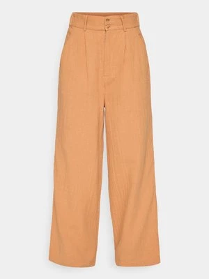 Spodnie materiałowe Billabong