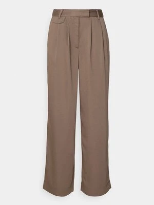 Spodnie materiałowe Bruuns Bazaar