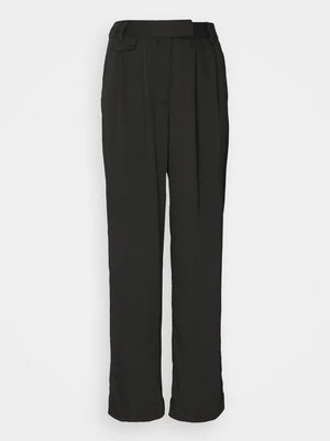 Spodnie materiałowe Bruuns Bazaar