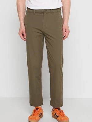 Spodnie materiałowe Calvin Klein